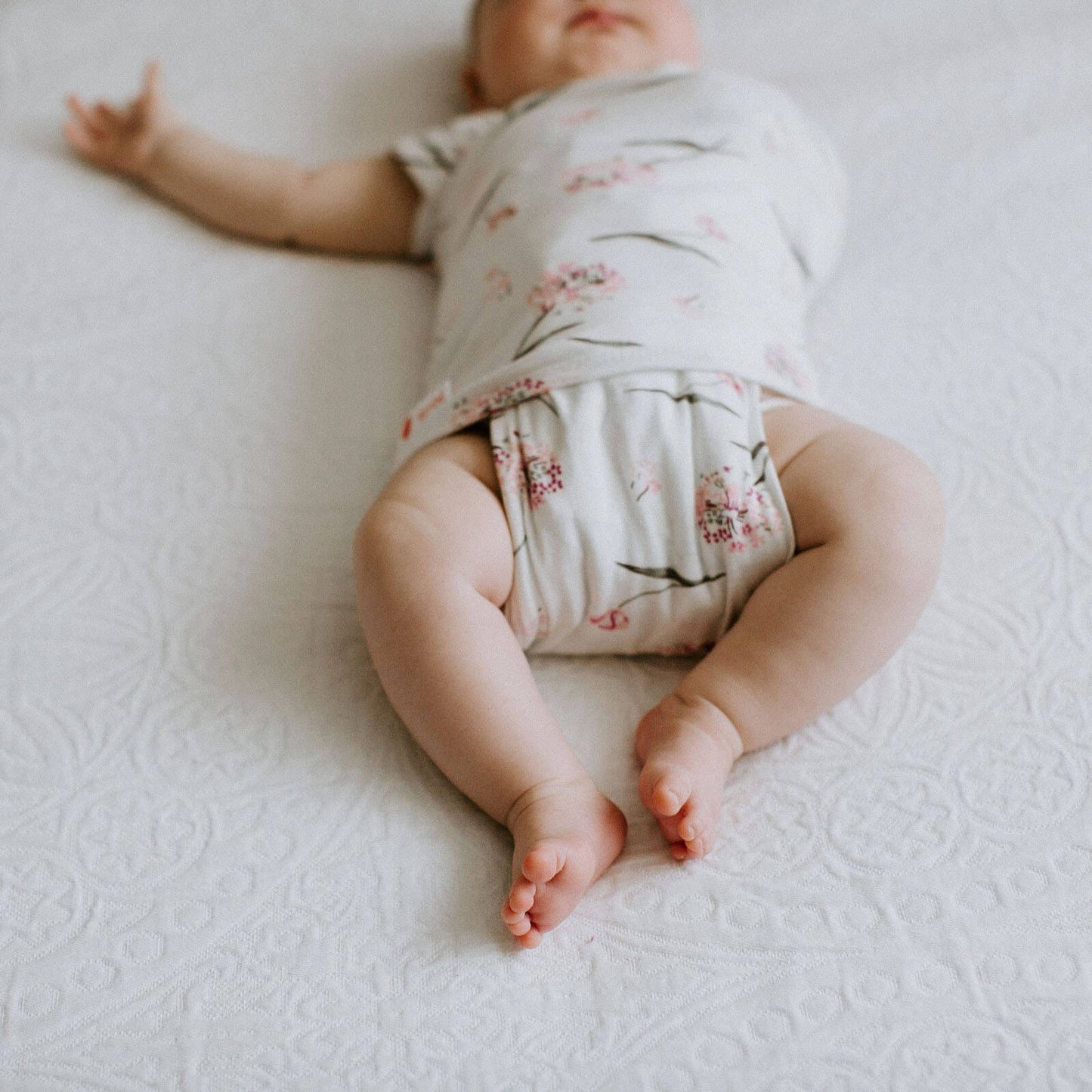 Short Sleeve Swaddle Sack by embé®