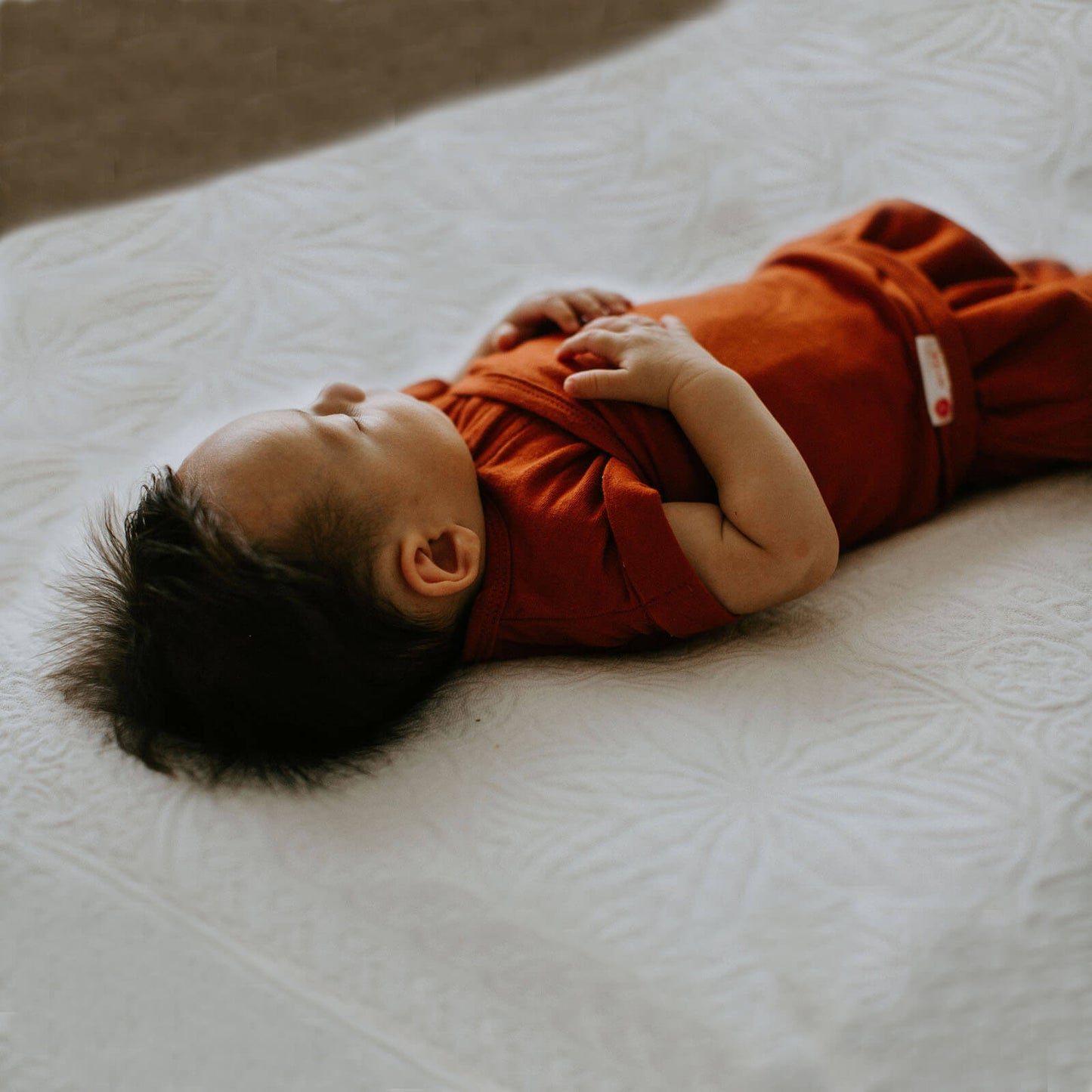 Short Sleeve Swaddle Sack by embé®