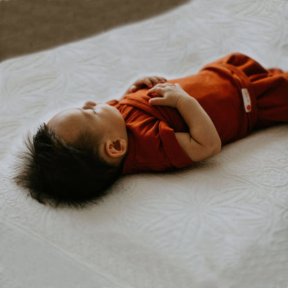 Short Sleeve Swaddle Sack by embé®