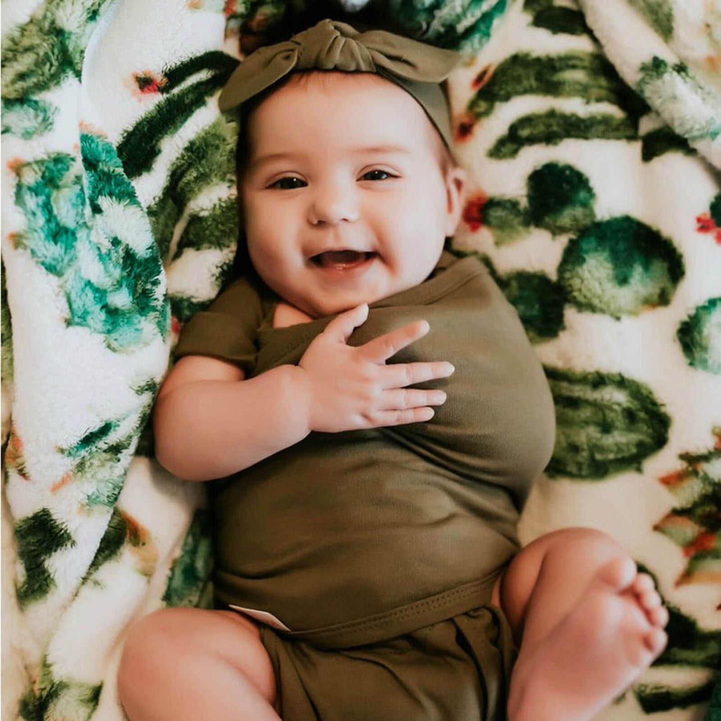 Short Sleeve Swaddle Sack by embé®