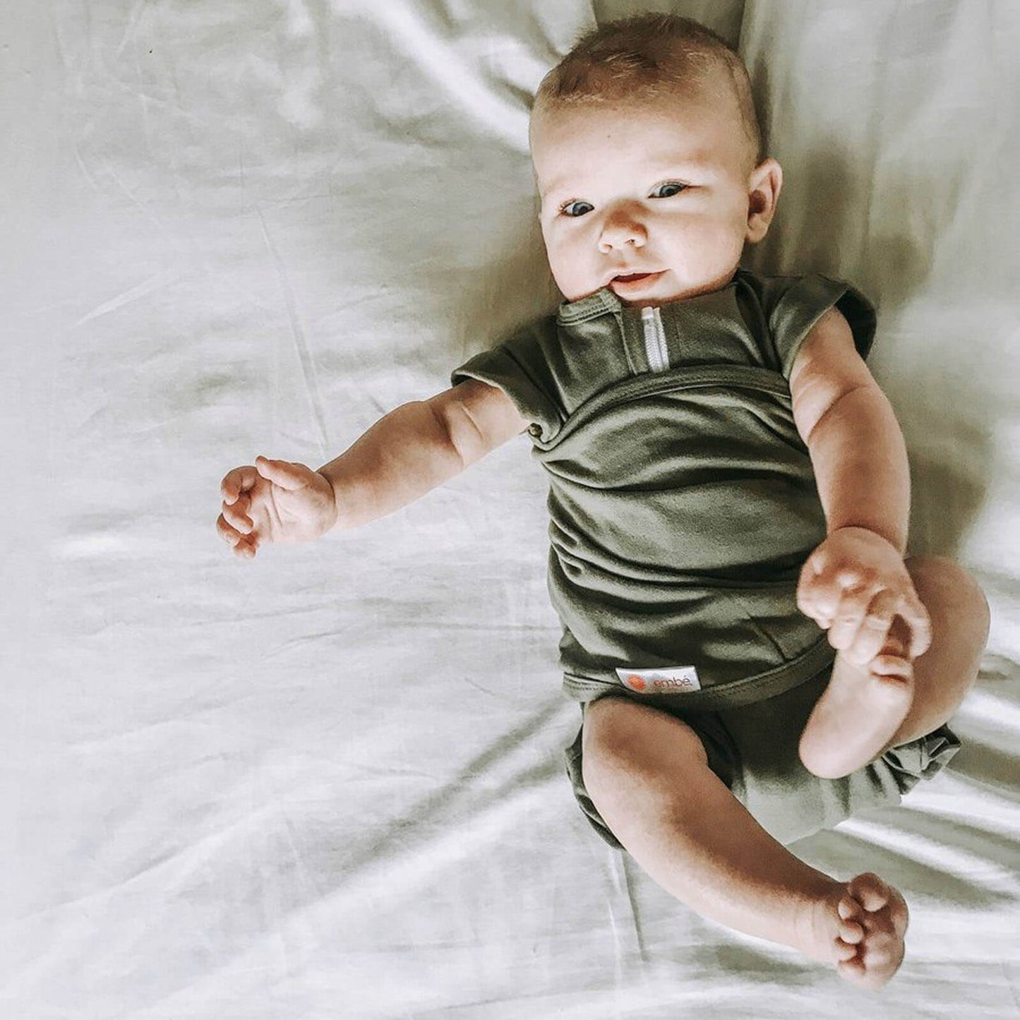 Short Sleeve Swaddle Sack by embé®