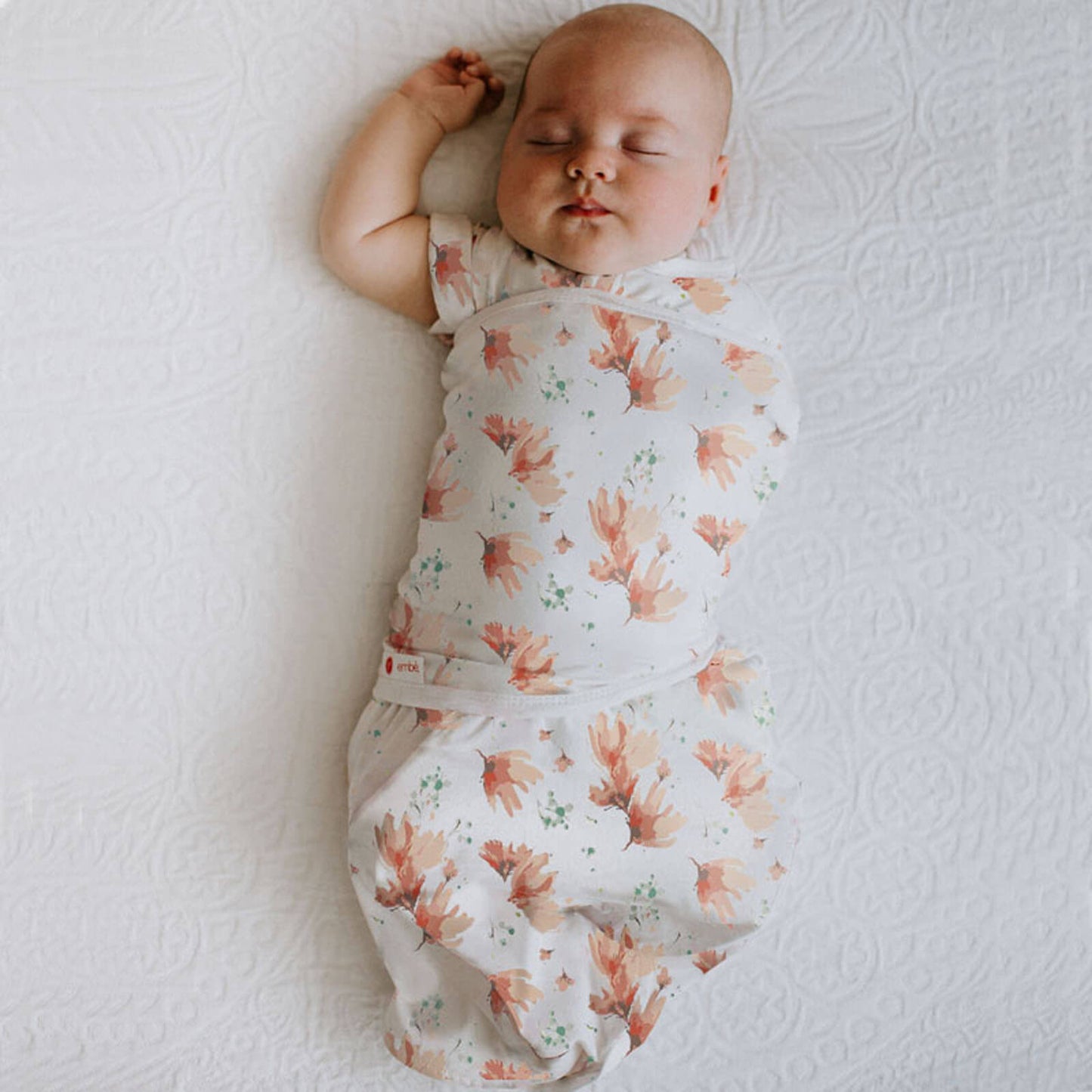 Short Sleeve Swaddle Sack by embé®